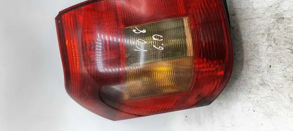 Toyota Corolla E120 E130 Rear/tail lights E1116020459