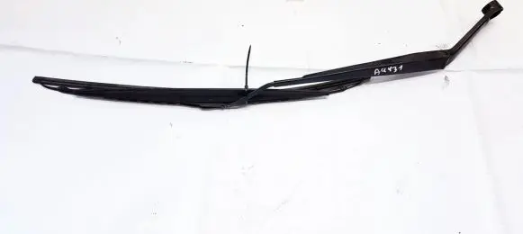 Nissan X-Trail T31 Front wiper blade arm