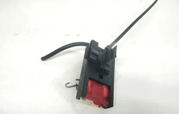 Audi A6 S6 C5 4B Fuse 8A0937530