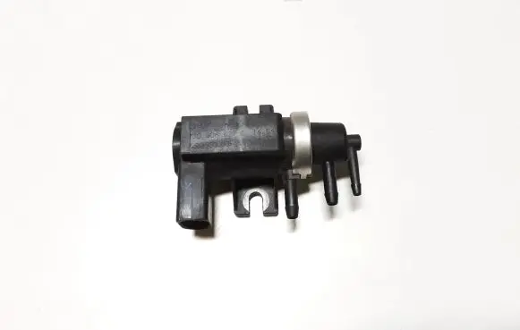 Volkswagen Touareg I Turbo solenoid valve 1J0906627C 72290303