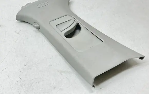 Skoda Octavia Mk3 (5E) (B) pillar trim (top) 5E0867243