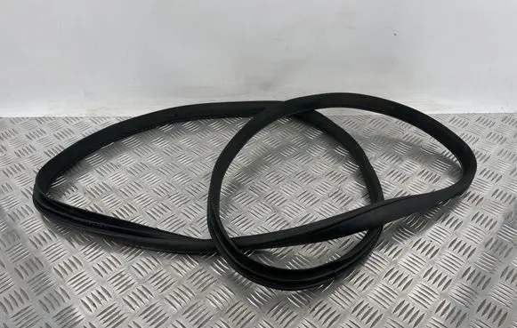 Mercedes-Benz E W212 Rear door rubber seal (on body) A2126970151