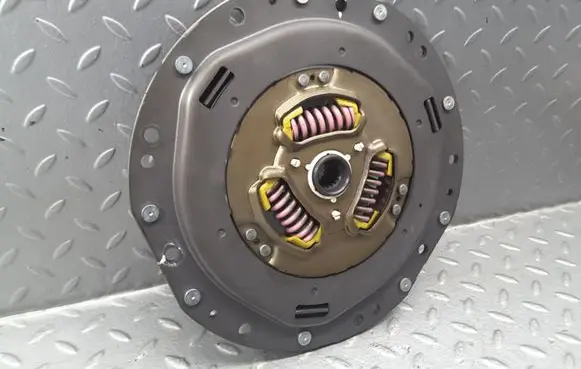 Toyota Yaris Dual mass flywheel 8L263356 8L263356SSA