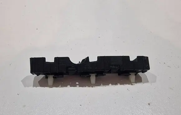 Hyundai i10 Front bumper mounting bracket 86516B9500