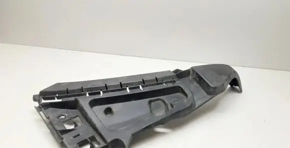 Volvo XC90 Front bumper mounting bracket 08620563