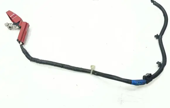 Toyota Prius+ (ZVW40) Positive cable (battery) 