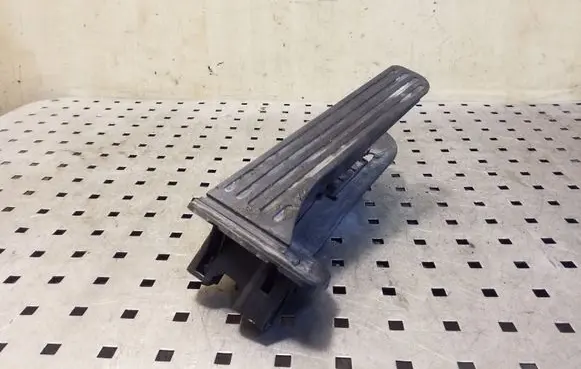 Volkswagen Tiguan Accelerator throttle pedal 1K2721503K 6PV008890