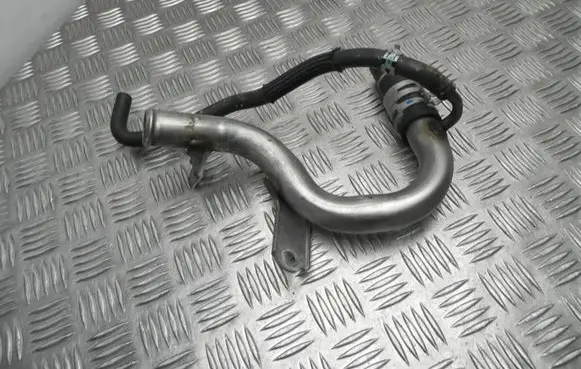 Toyota Auris E180 Engine coolant pipe/hose VD15421