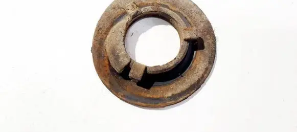 Chrysler PT Cruiser Front coil spring rubber mount 