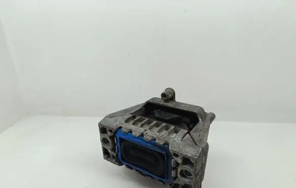Volkswagen PASSAT B6 Engine mount bracket 1K0199262p