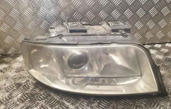 Audi A6 S6 C5 4B Headlight/headlamp 15592400RE
