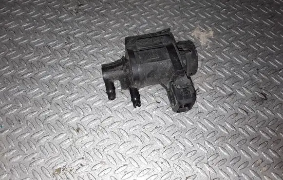 Valve vacuum