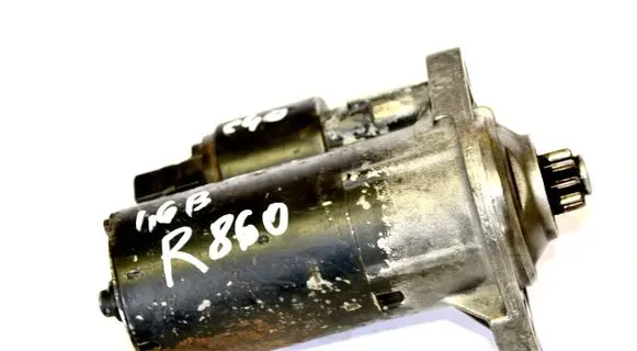 Volkswagen Golf IV Starter motor 026911023F