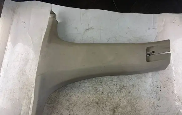 (B) pillar trim (bottom)