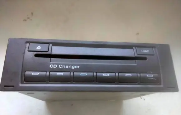 Skoda Octavia Mk2 (1Z) CD/DVD changer 1Z0035111A CXCV1492GC BKZ5ZAH2328528