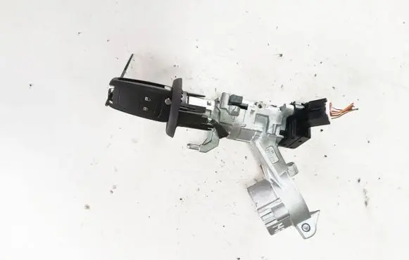 Mazda 3 II Ignition lock 21650810188 13409732