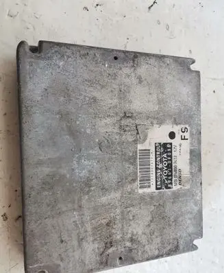 Toyota Corolla Verso AR10 Engine control unit/module 896610F090