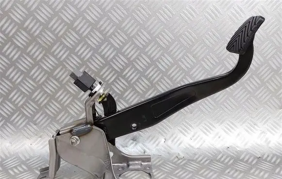 KIA Carens III Brake pedal 32800A4200