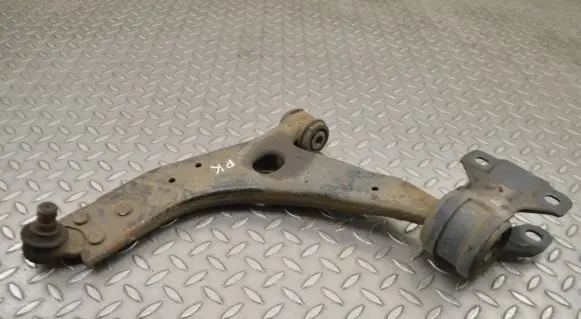 Ford Focus Front lower control arm/wishbone
