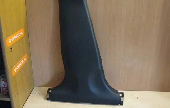 Honda Accord (B) pillar trim (bottom)