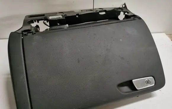 Audi A5 8T 8F Glove box