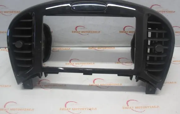 Nissan Juke I F15 Dash center air vent grill 682601KE0A