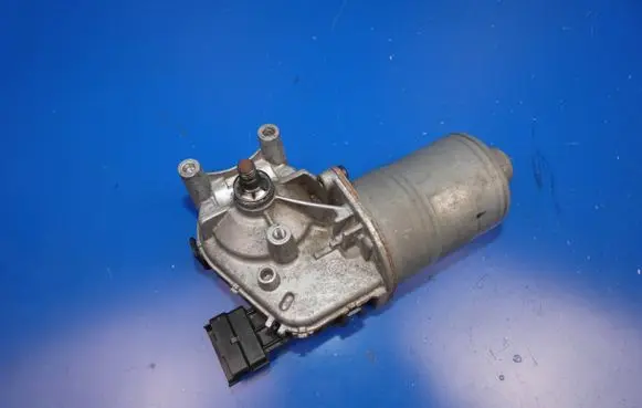 KIA Sportage Front wiper linkage and motor 