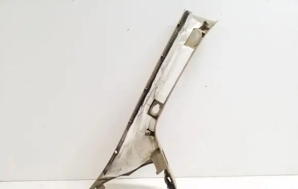 Other sill/pillar trim element