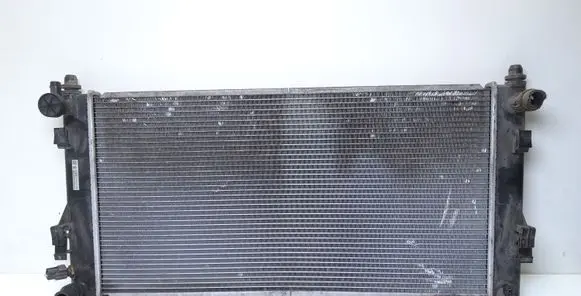 Nissan Leaf I (ZE0) Coolant radiator 1205158