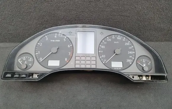 Audi A8 S8 D2 4D Speedometer (instrument cluster) 4D0919033F