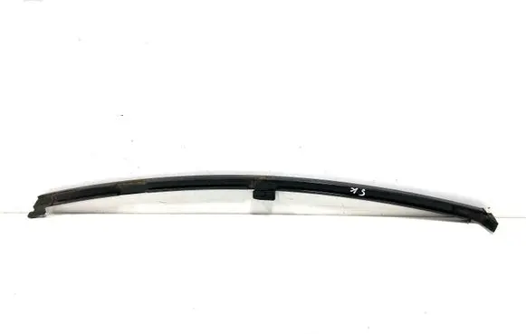 Toyota Avensis T270 Rear door windshield rail 445L2