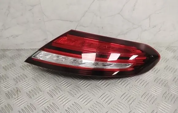 Mercedes-Benz C W205 Rear/tail lights A2059063005