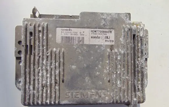 Renault Laguna I Engine control unit/module S113721102D