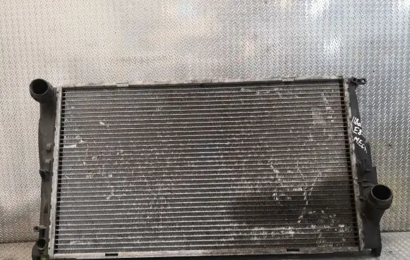 BMW 1 E81 E87 Coolant radiator 7788901