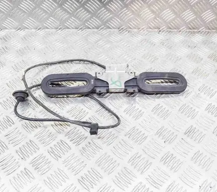 Mercedes-Benz SL R230 Keyless system antenna 2308200475 A2308200475