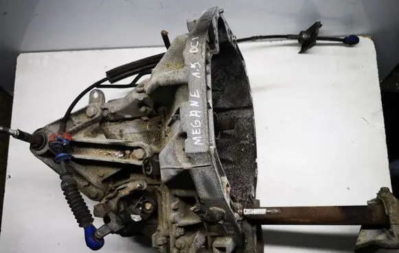 Renault Megane II Manual 5 speed gearbox CEJRQK9GF 8200459875