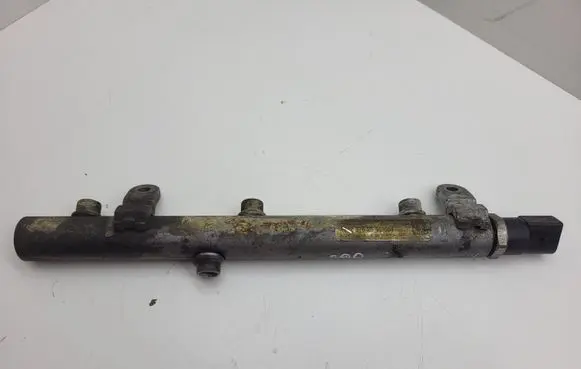 Mercedes-Benz E W211 Fuel main line pipe A6420702595 0720100516