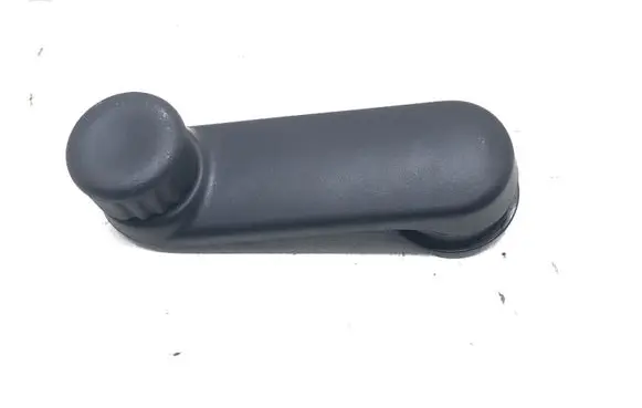 Renault Clio IV Rear door window winding handle 8200673745