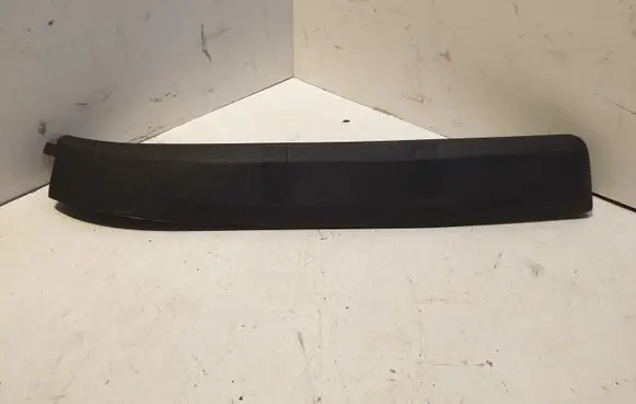 Volkswagen Touareg I Tailgate/trunk side cover trim 7L6971341