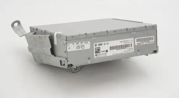 Audi A4 S4 B8 8K Radio/CD/DVD/GPS head unit 4G0035061N 7P6035209