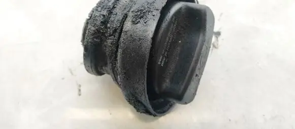 Volkswagen Golf IV Oil filler cap 026103485