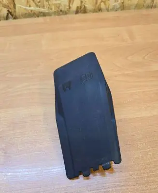 Volvo XC70 Fuse box cover 6G9T14A076LA