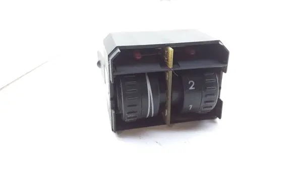 Volkswagen Caddy Headlight level height control switch 2K0941333