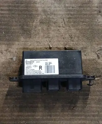 Renault Megane III Xenon control unit/module 260550002R 89902371F