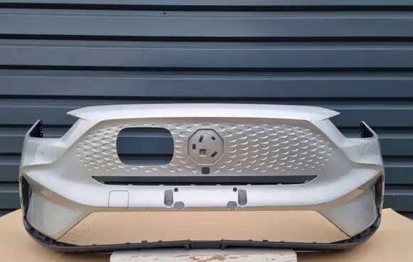 MG ZS Front bumper P11010248