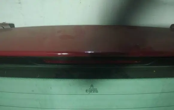 Citroen C3 Third/center stoplight