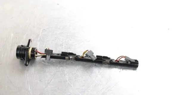 Volkswagen Polo IV 9N3 Fuel injector wires 038906231