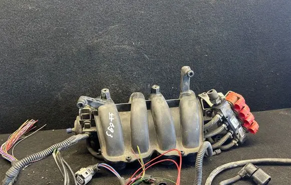Volkswagen Golf V Intake manifold 30130100 06a133317ac