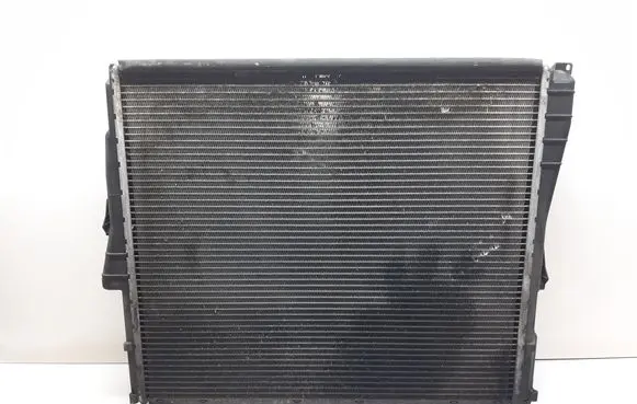Coolant radiator