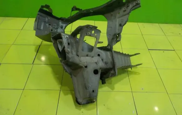 Opel Zafira B Front side member NP502